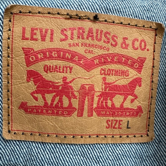 Very Rare 90s LEVI'S Denim Trucker  Hippie Grunge Jacket Patch and Chains, L. - Picture 13 of 16